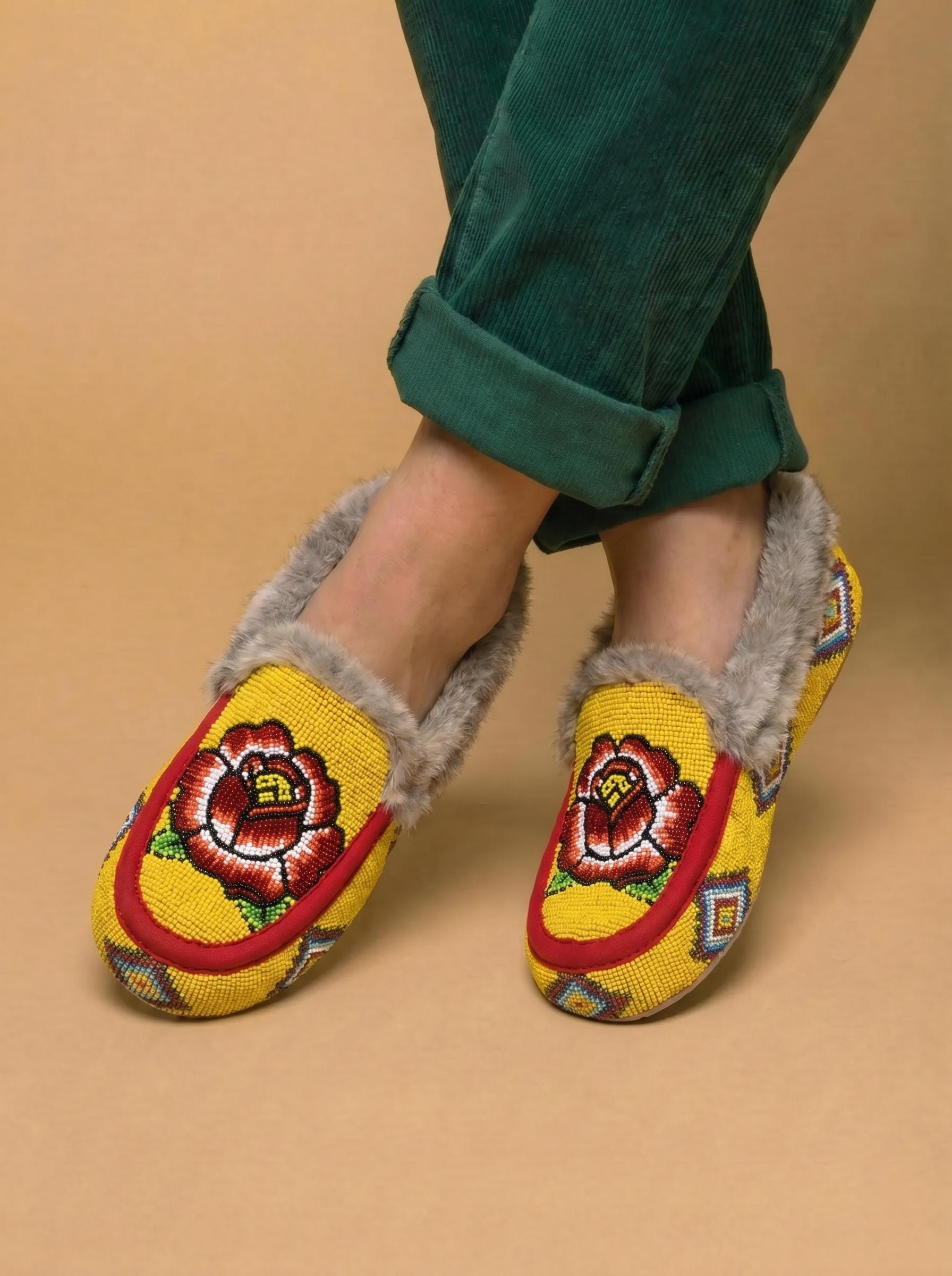 Handmade Fully Beaded Leather Moccasins. Native American Style Shoes For Women. Suitable For Gifting