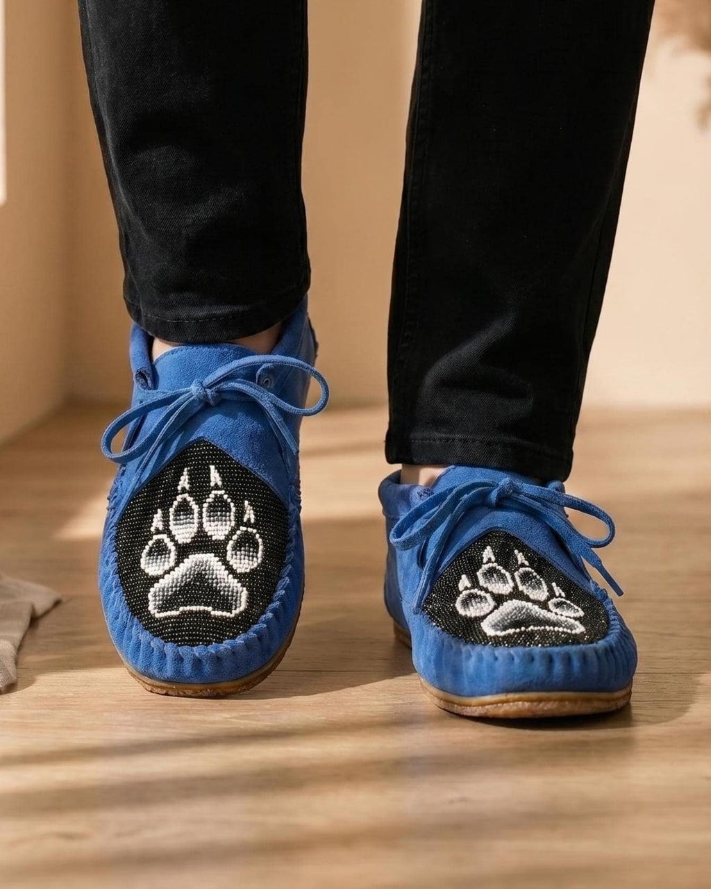 Men's Beaded Suede Moccasins: Wolf Paw Beadwork Lace-up Footwear