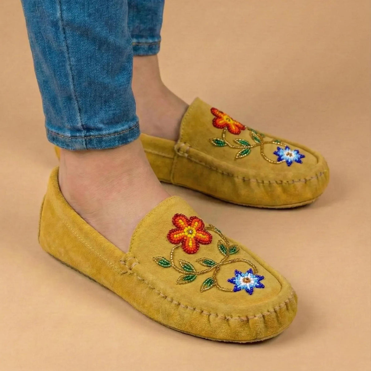 Floral Soft Sole Beaded Suede Moccasins For Women